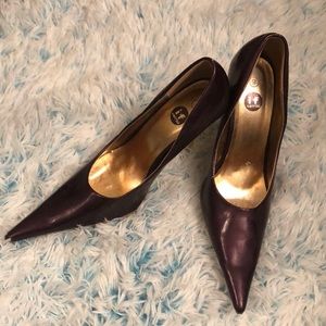 Size 9 purple plum gold heel